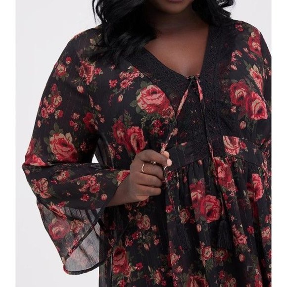 Torrid Top Blouse Black SemiSheer Red Rose Babydoll Chiffon Floral Size 0 L NWT - Picture 4 of 7